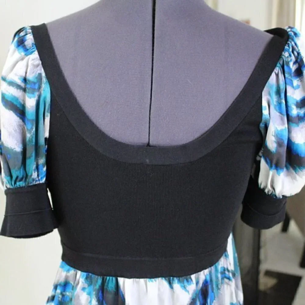 BEBE dress Medium dress Gorgeous quality! Black blue and white